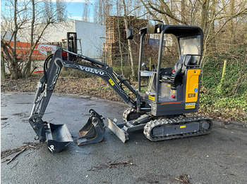 Miniexcavadora VOLVO ECR18