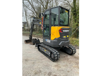 Miniexcavadora Volvo ECR25D: foto 4