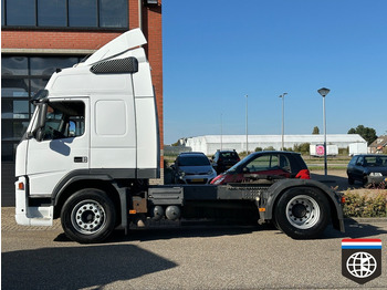 Cabeza tractora Volvo FM 370 EEV 4X2 NIGHT A/C - AUTOMATIC - EURO 5: foto 3