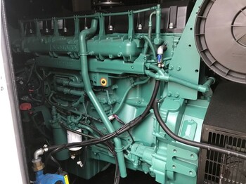 Generador industriale Volvo Stamford 550 KVA TAD 1641 GE Super Silent Nieuw: foto 2 Generador industriale Volvo Stamford 550 KVA TAD 1641 GE Super Silent Nieuw: foto 2