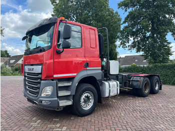 Camión caja cerrada DAF CF