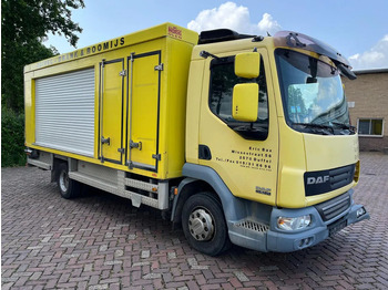 Camión caja cerrada DAF LF 45 180