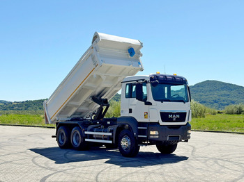 Camión volquete MAN TGS 26.360