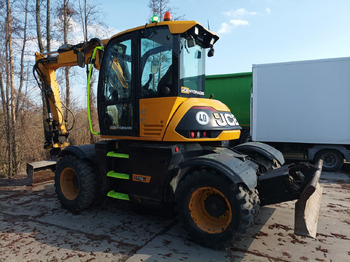 Excavadora de ruedas JCB