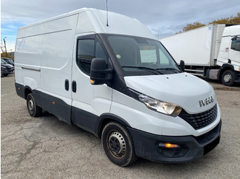 Furgón IVECO DAILY 35S18: foto 2