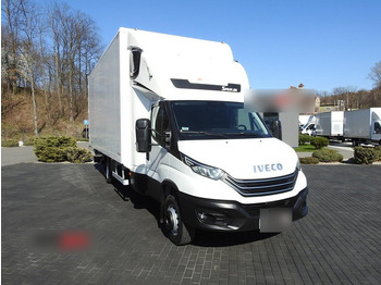 Camión caja cerrada IVECO Daily 70c18
