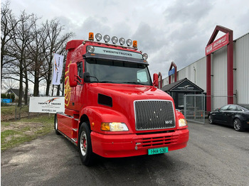 Cabeza tractora VOLVO NL