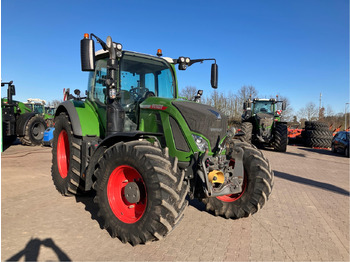 Tractor FENDT 718 Vario