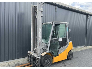 Carretilla elevadora de gas JUNGHEINRICH TFG 425