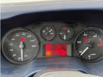 Camión volquete IVECO Daily 35c18