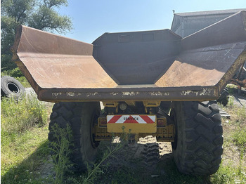 Dúmper VOLVO A25