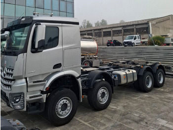 Camión chasis MERCEDES-BENZ Arocs 4153
