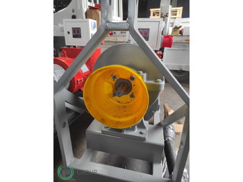 Generador industriale Elektro-Jen 30 kVa / 24 kW PTO driven generator with AVR control: foto 3