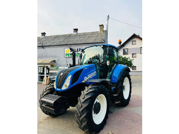 Tractor NEW HOLLAND T5