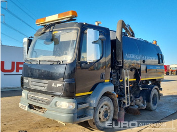 Barredora vial DAF LF 55 220