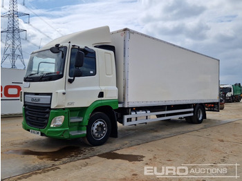 Camión caja cerrada DAF CF 220