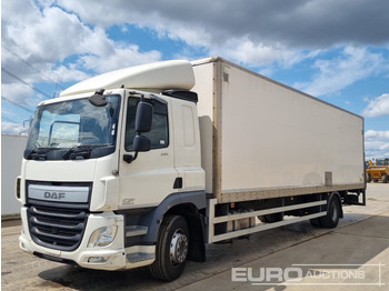 Camión caja cerrada DAF CF 250