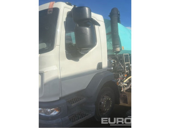 Barredora vial DAF LF 230
