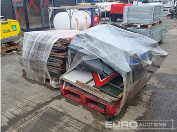Equipo de construcción Pallet of Signs (2 of): foto 5