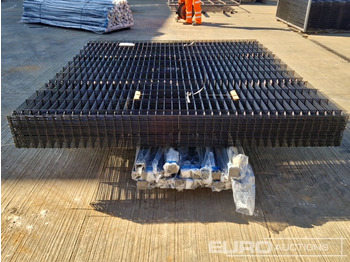 Equipo de construcción Unused Galvanised & Powder Coated Heavy Duty (5mm) Wire Mesh Fencing, 25 x H2.4m x W2.2m Panels, 26 x 60mm x 60mm x3m Posts, with Fittings (Black): foto 4