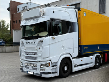 Cabeza tractora SCANIA S