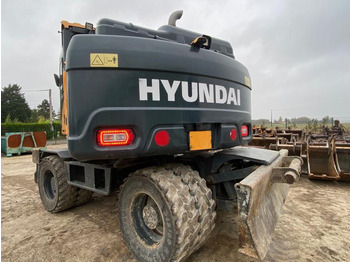 Excavadora de ruedas Hyundai HW 140: foto 5