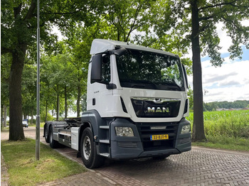 Camión portacontenedore/ Intercambiable MAN TGS 26.420