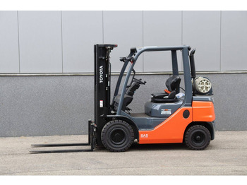 Carretilla elevadora de gas TOYOTA FGF 25