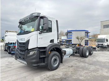 Camión chasis IVECO X-WAY