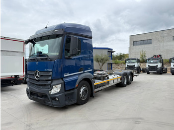 Camión chasis MERCEDES-BENZ Actros