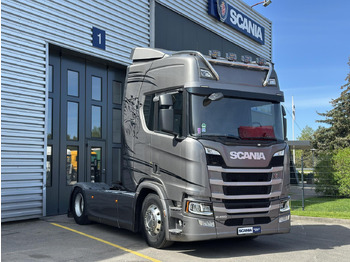 Cabeza tractora SCANIA R 450