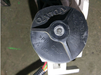 Pedal Volvo 82627975 EA10249: foto 2