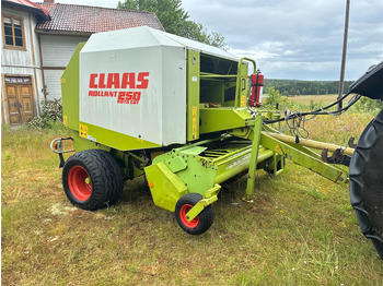 Rotoempacadora CLAAS