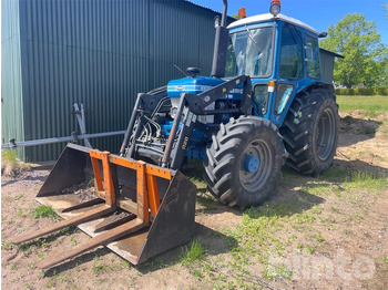Tractor FORD