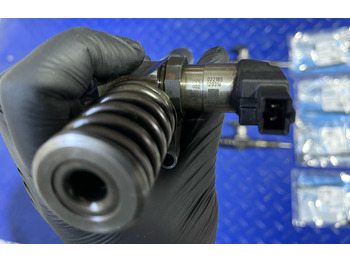 Inyector VW Injector VW Passat B6: foto 5 Inyector VW Injector VW Passat B6: foto 5