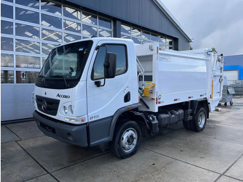 Leasing de Mercedes-Benz Accelo 815 4x2 Garbage Compactor (2 units) Accelo 815 4x2 Garbage Compactor (2 units) Mercedes-Benz Accelo 815 4x2 Garbage Compactor (2 units) Accelo 815 4x2 Garbage Compactor (2 units): foto 1