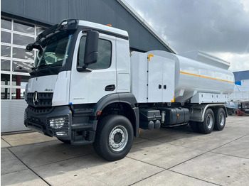 Leasing de Mercedes-Benz Arocs 3340 6x6 Water Tank Truck Mercedes-Benz Arocs 3340 6x6 Water Tank Truck: foto 1 Leasing de Mercedes-Benz Arocs 3340 6x6 Water Tank Truck Mercedes-Benz Arocs 3340 6x6 Water Tank Truck: foto 1
