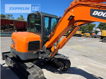Miniexcavadora Doosan DX63-3: foto 4