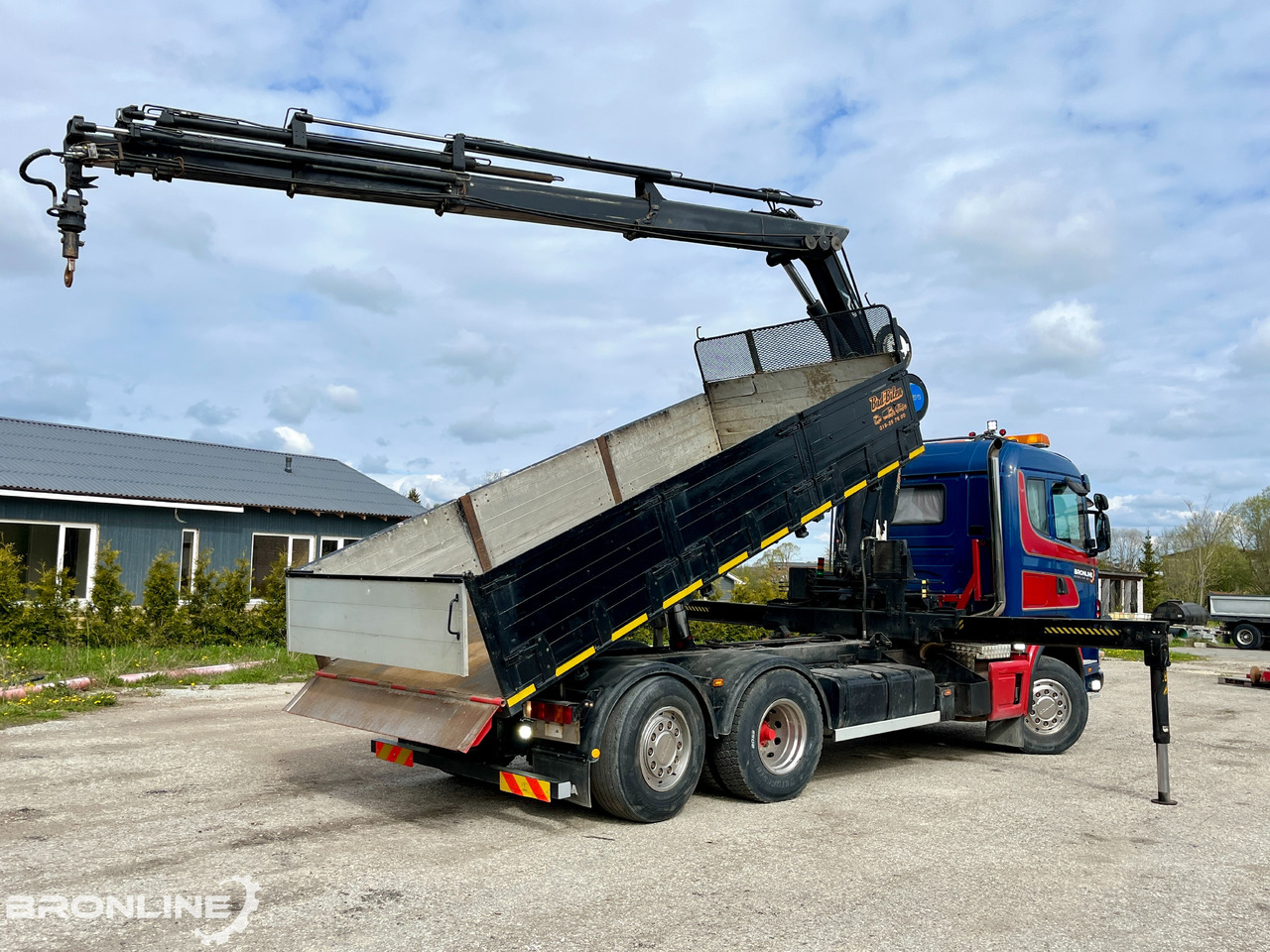 2002 SCANIA R114 6X2*4 Tipper+HIAB 166-e5 crane - Camión volquete, Camión grúa: foto 5 2002 SCANIA R114 6X2*4 Tipper+HIAB 166-e5 crane - Camión volquete, Camión grúa: foto 5
