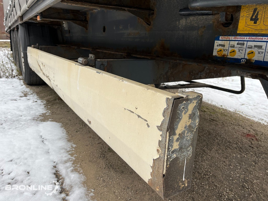 Semirremolque lona 2006 KRONE SDP 27ELB2-CS curtain side semi-trailer: foto 10 Semirremolque lona 2006 KRONE SDP 27ELB2-CS curtain side semi-trailer: foto 10