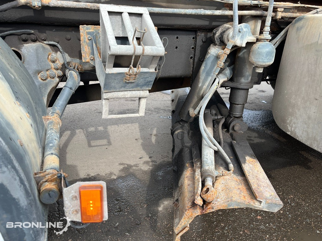 Camión multibasculante 2006 SCANIA P 380 6X2 Hooklift: foto 19