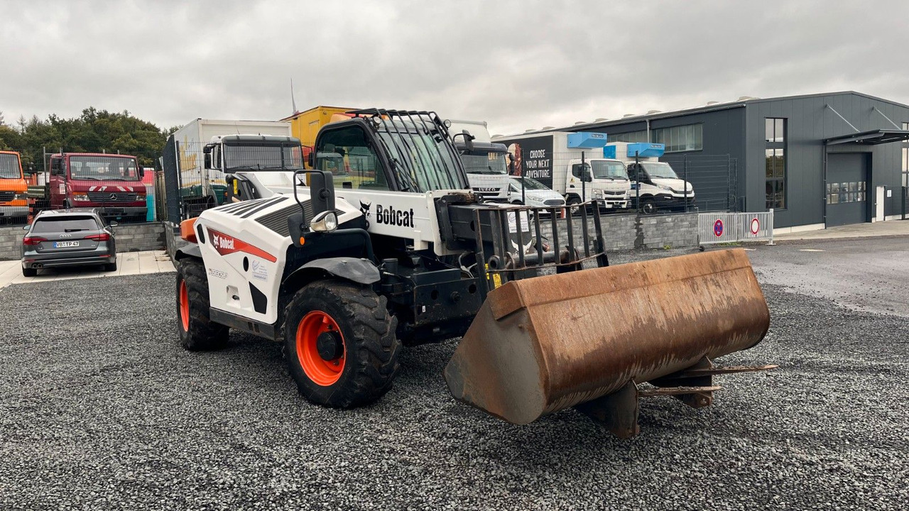 Bobcat T35.105LB Teleskoplader 7600 Kg Gabel Schaufel - Equipo de manutención: foto 3 Bobcat T35.105LB Teleskoplader 7600 Kg Gabel Schaufel - Equipo de manutención: foto 3