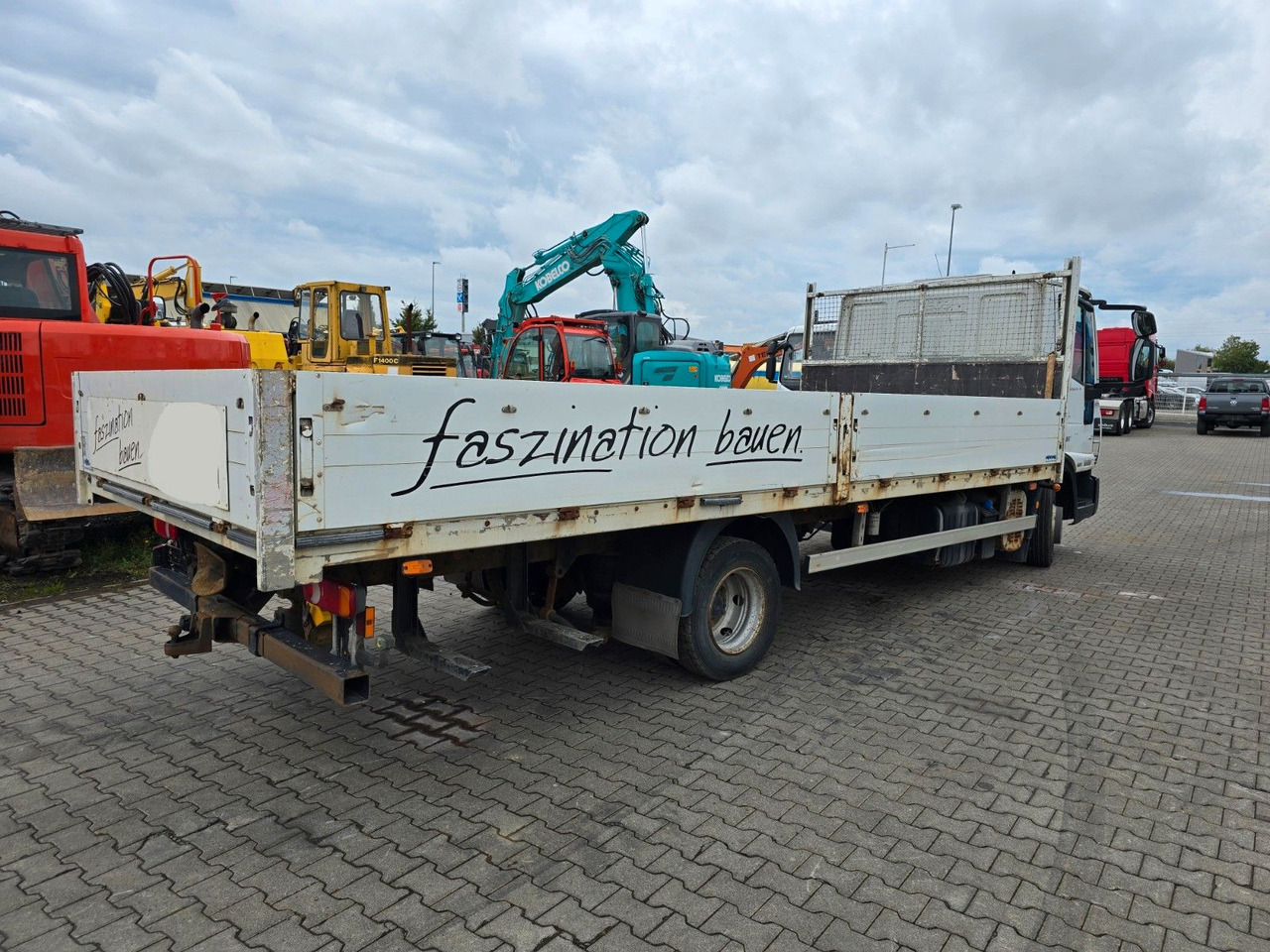 Iveco ML80E22/P Pritsche lang 6m Eurocargo - Camión caja abierta: foto 4 Iveco ML80E22/P Pritsche lang 6m Eurocargo - Camión caja abierta: foto 4