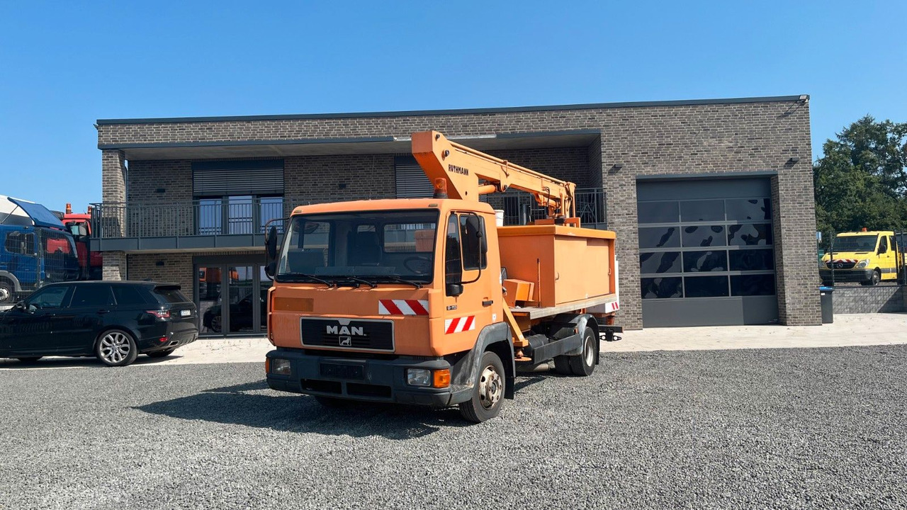 MAN 8.113 Steiger Hubarbeitsbühne Ruthmann MAN 8.113 Steiger Hubarbeitsbühne Ruthmann - Camión con plataforma elevadora, Furgoneta: foto 1 MAN 8.113 Steiger Hubarbeitsbühne Ruthmann MAN 8.113 Steiger Hubarbeitsbühne Ruthmann - Camión con plataforma elevadora, Furgoneta: foto 1