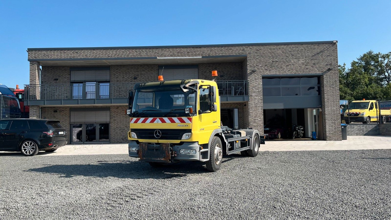 Mercedes-Benz 1318 1218 Abrollkipper Mercedes-Benz 1318 1218 Abrollkipper - Camión multibasculante: foto 1 Mercedes-Benz 1318 1218 Abrollkipper Mercedes-Benz 1318 1218 Abrollkipper - Camión multibasculante: foto 1