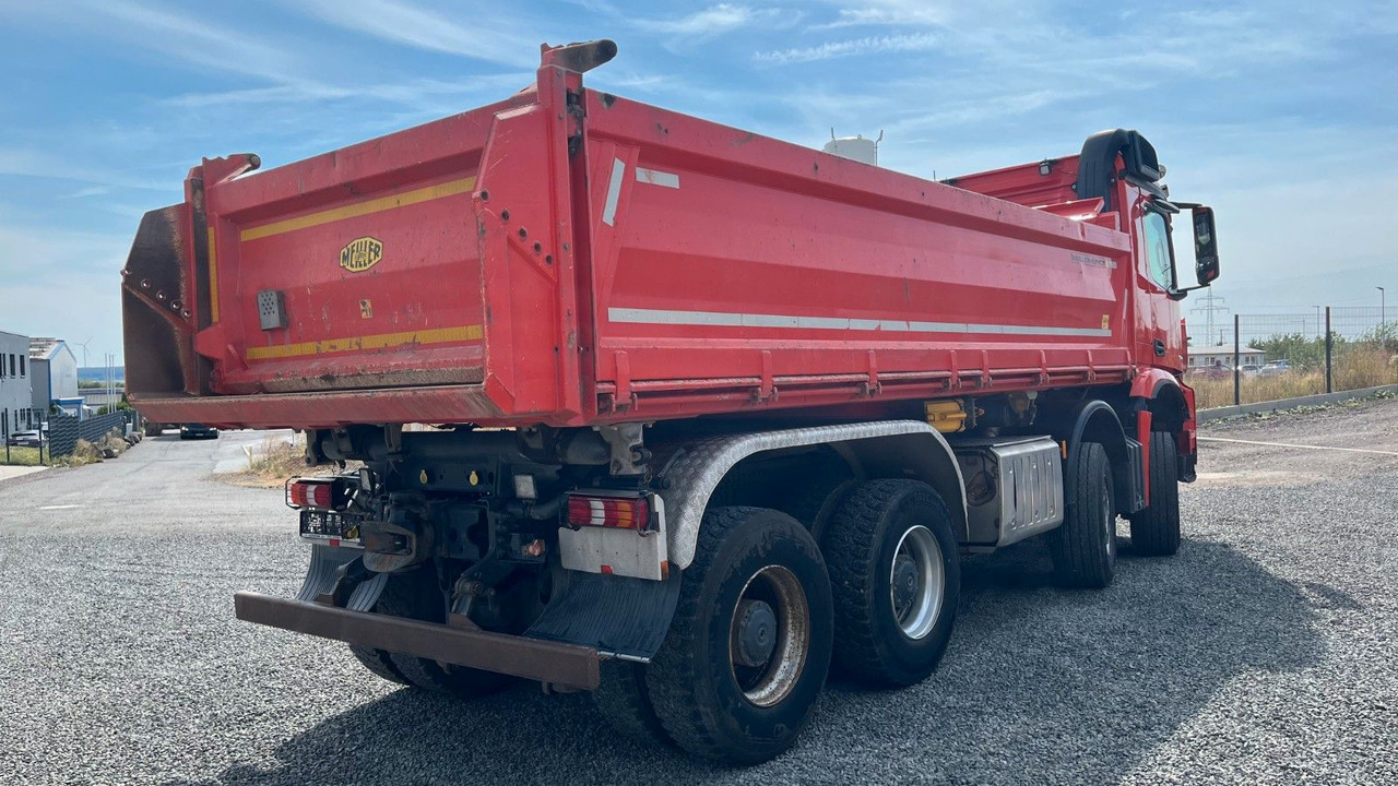 Mercedes-Benz Arocs 3245 Bordmatik Meiller Retarder - Camión volquete: foto 4 Mercedes-Benz Arocs 3245 Bordmatik Meiller Retarder - Camión volquete: foto 4