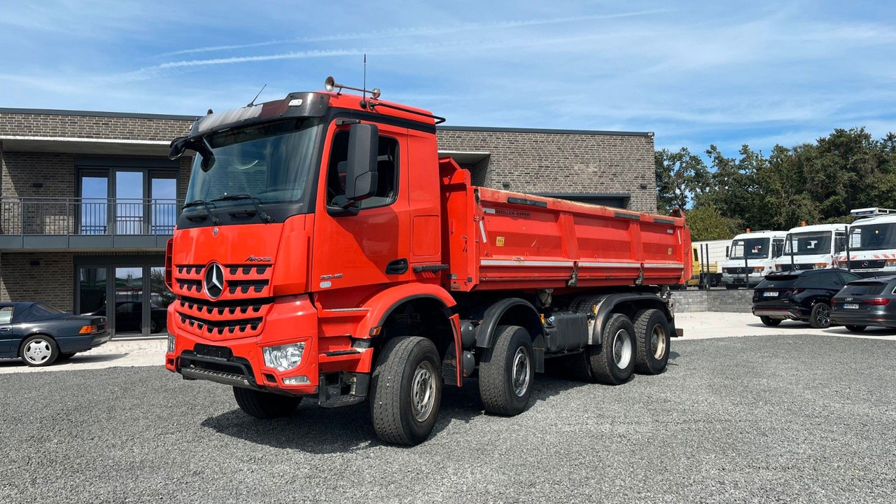 Mercedes-Benz Arocs 3245 Bordmatik Meiller Retarder - Camión volquete: foto 2 Mercedes-Benz Arocs 3245 Bordmatik Meiller Retarder - Camión volquete: foto 2
