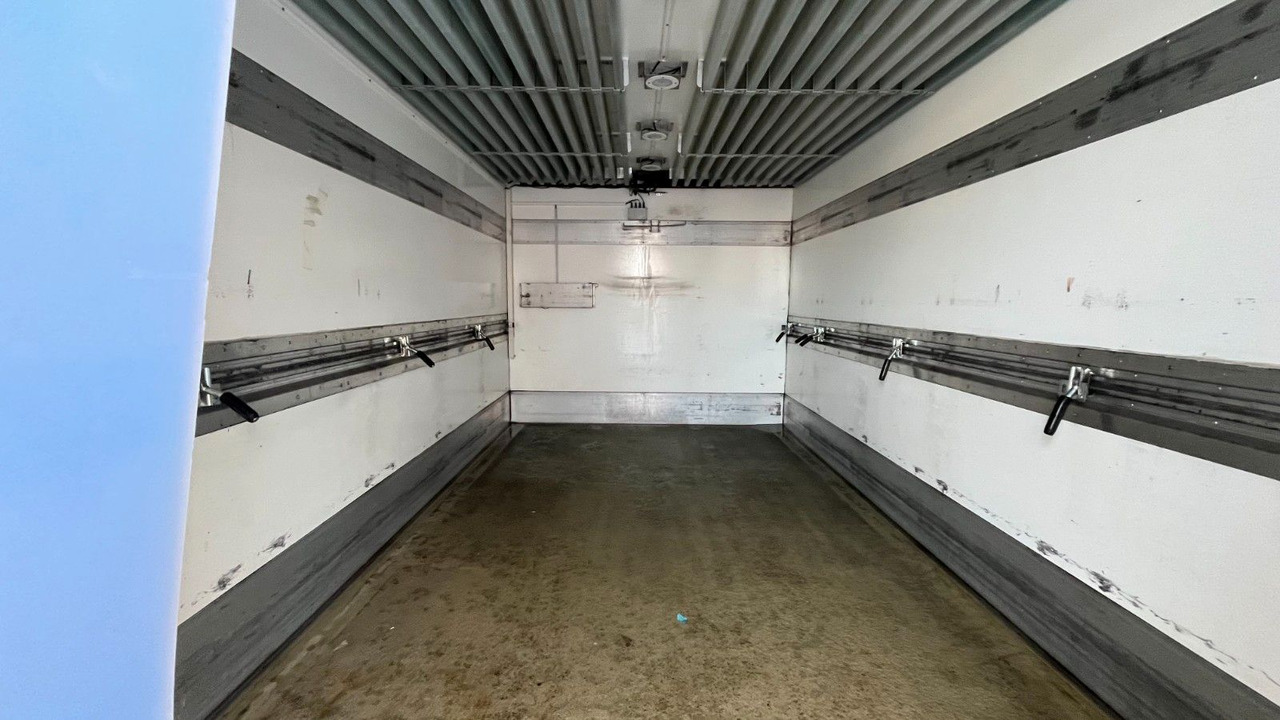 Mitsubishi Fuso Canter 9C18 Kühlkoffer Frigoblock Mitsubishi Fuso Canter 9C18 Kühlkoffer Frigoblock - Furgoneta frigorifica: foto 5 Mitsubishi Fuso Canter 9C18 Kühlkoffer Frigoblock Mitsubishi Fuso Canter 9C18 Kühlkoffer Frigoblock - Furgoneta frigorifica: foto 5
