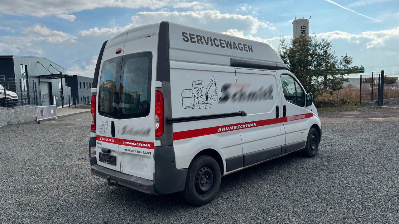 Opel Vivaro Kasten Klima Hoch - Furgoneta pequeña: foto 4 Opel Vivaro Kasten Klima Hoch - Furgoneta pequeña: foto 4