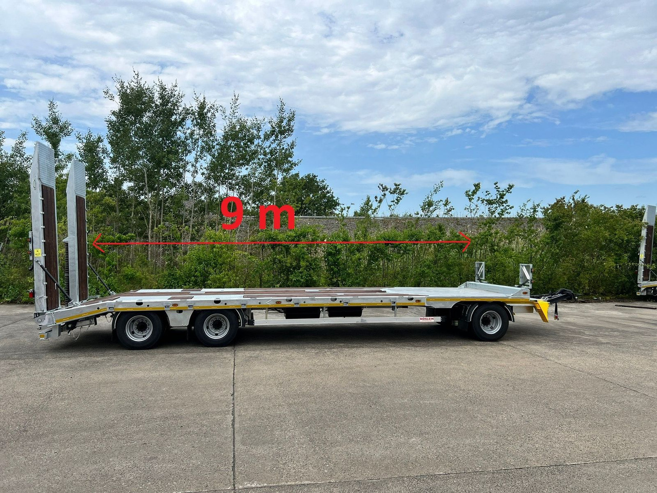 Möslein 3 Achs Tieflader mit gerader Ladefläche 9 m, Ne - Remolque góndola rebajadas: foto 1 Möslein 3 Achs Tieflader mit gerader Ladefläche 9 m, Ne - Remolque góndola rebajadas: foto 1